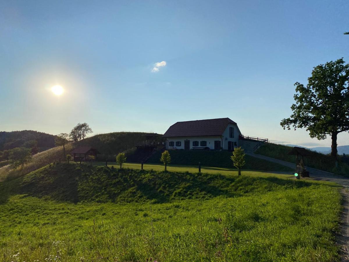 فيلا Storeفي Wooden Hut At Tourist Farm Artisek المظهر الخارجي الصورة