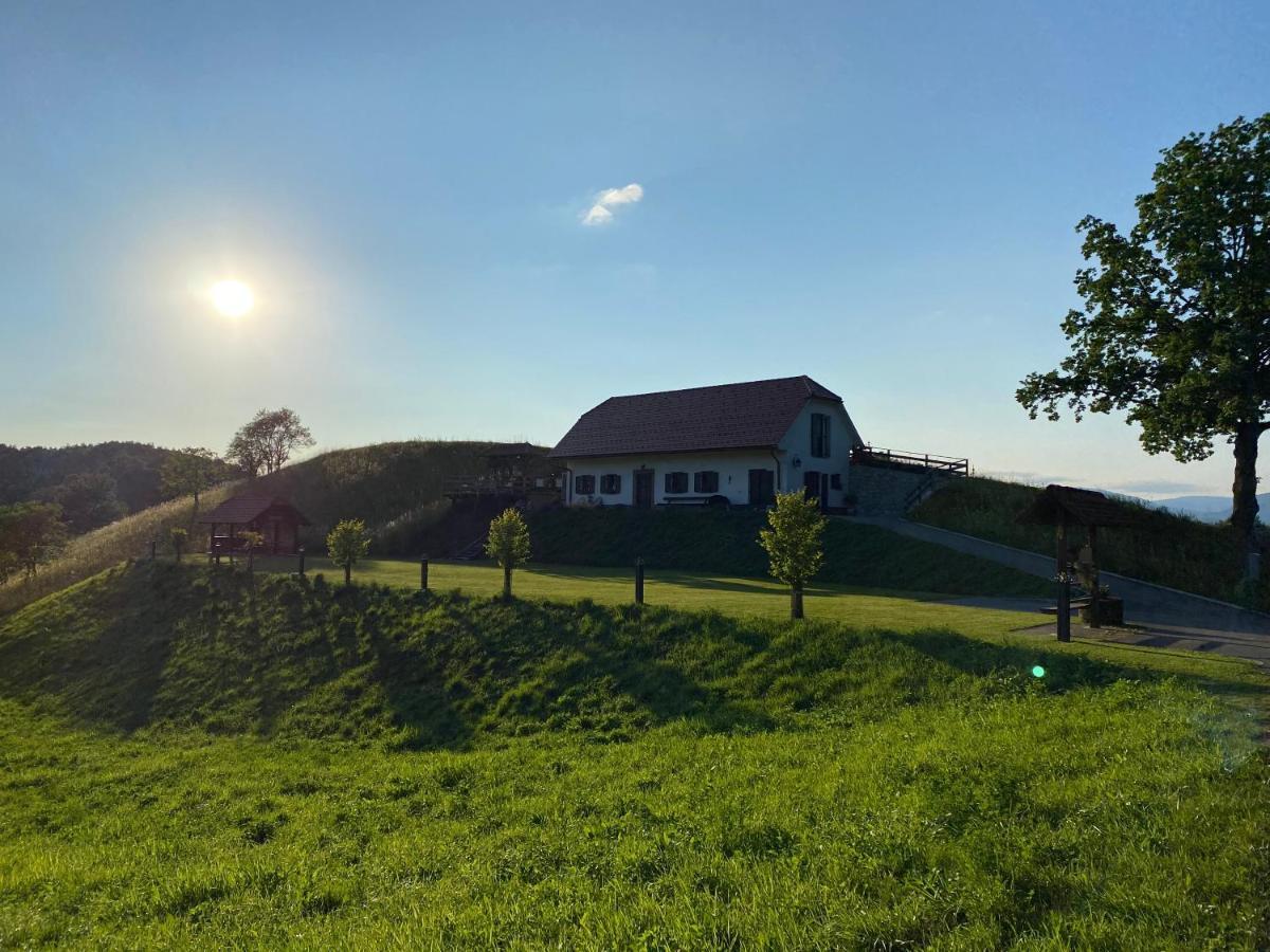 فيلا Storeفي Wooden Hut At Tourist Farm Artisek المظهر الخارجي الصورة