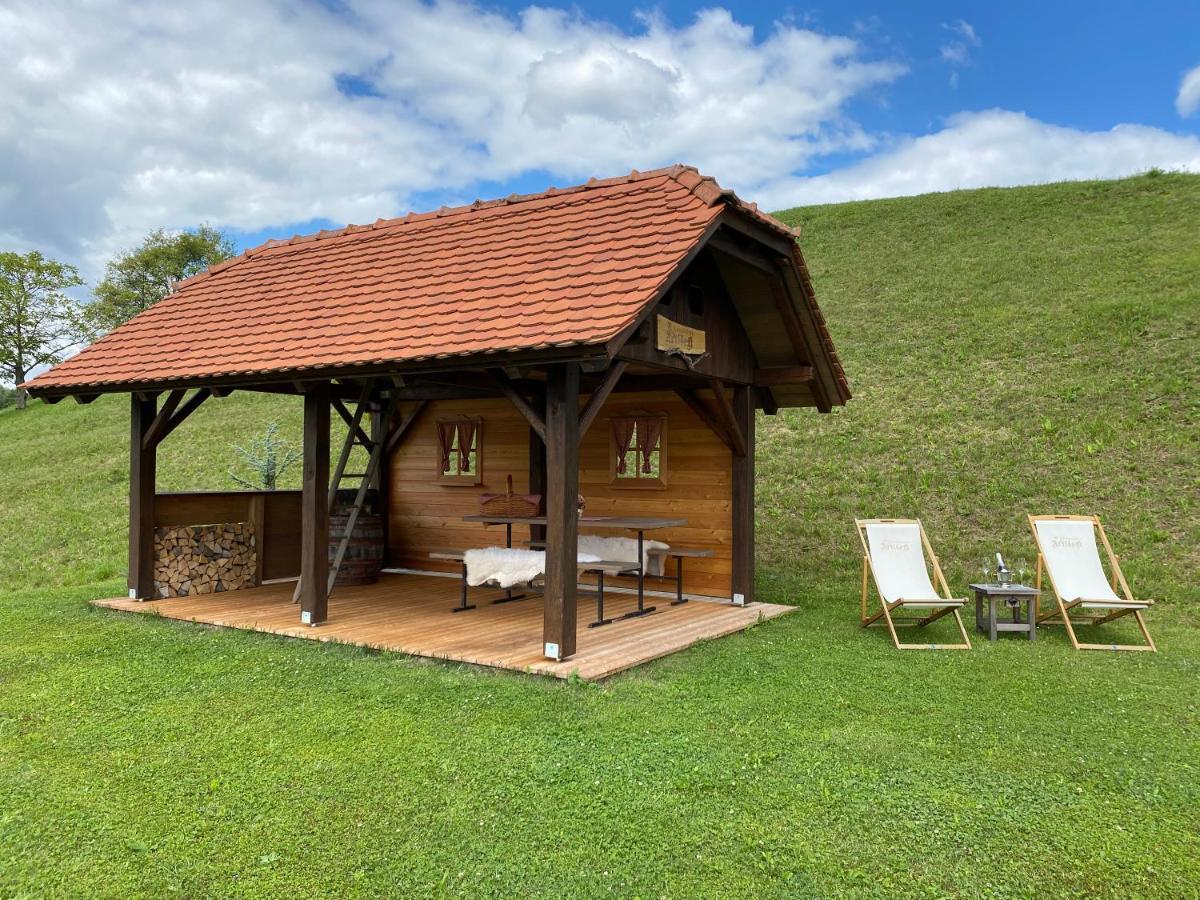 فيلا Storeفي Wooden Hut At Tourist Farm Artisek المظهر الخارجي الصورة